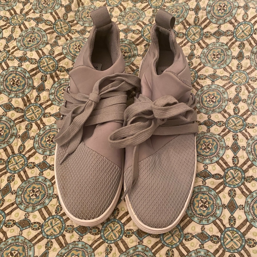 Steve Madden Lancer Sneakers - Woman’s
